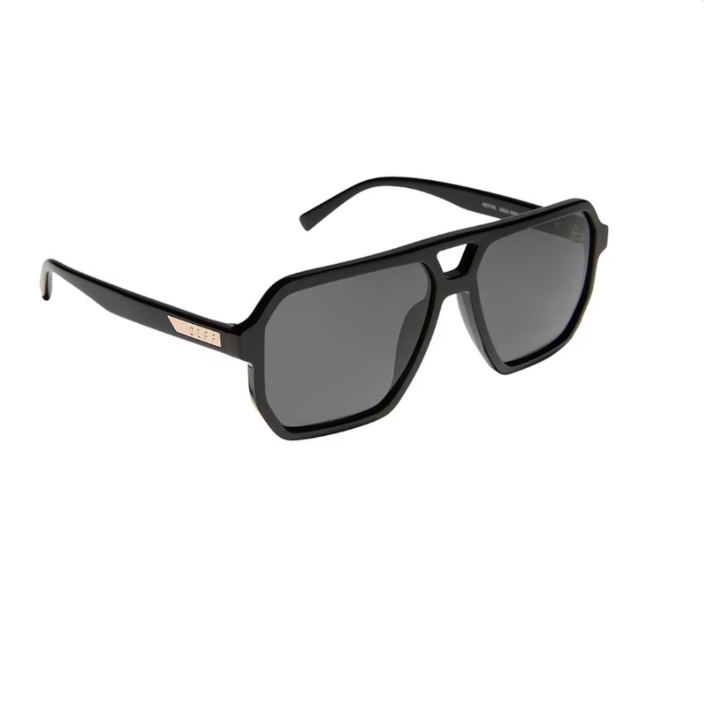 Diff Eyewear Black Sunglasses